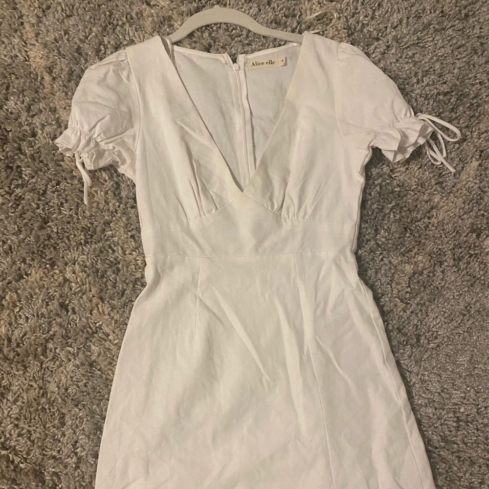 White alice erelle boutique dress! Worn once!